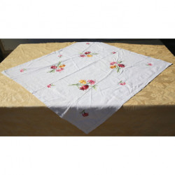 Nappe en lin blanc broderie de fleurs très colorés ancienne