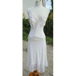 jolie combinaison&fond de robe vintage jolie dentelle T 36/38 ref 81KOO
