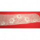 bande de broderie sur tulle décor de fleurs roses fine neuve